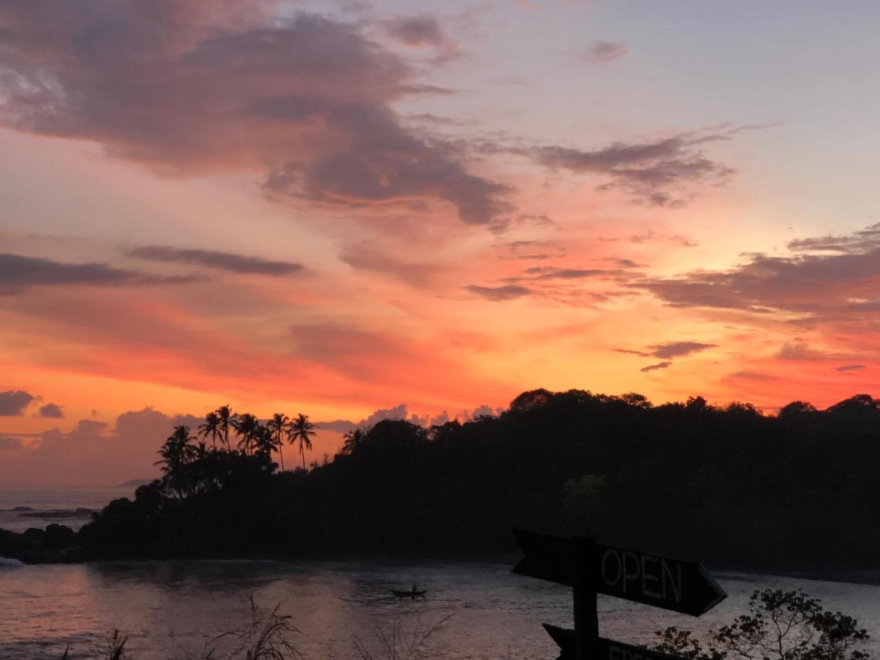 Amour Surf Tangalle Exteriér fotografie